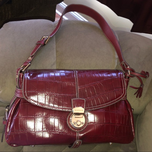 Red bag - Picture 2 of 2